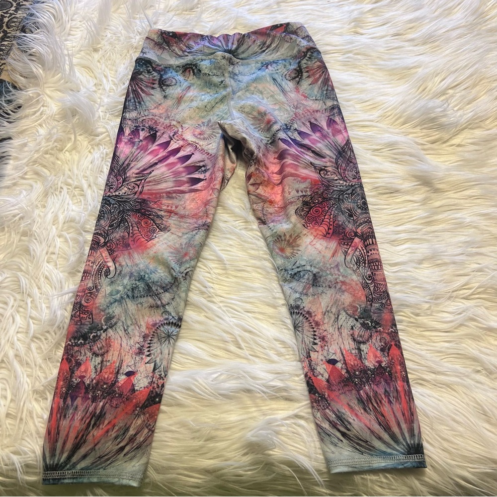 Evolution and Creation eye catching geometric Abstract Leggings - Picture 2 of 5